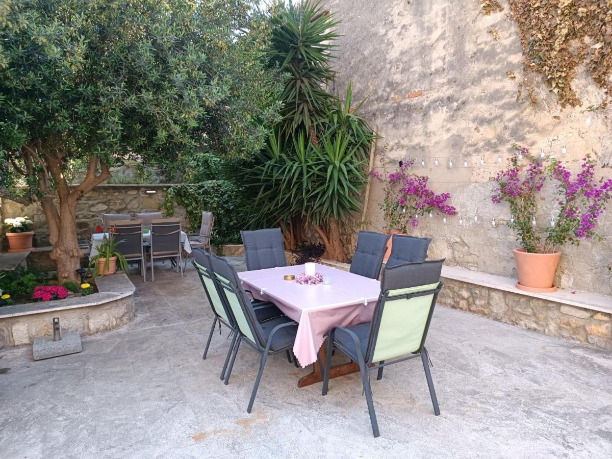 Ferienwohnung Diocletian Garden Centar Split Exterior foto